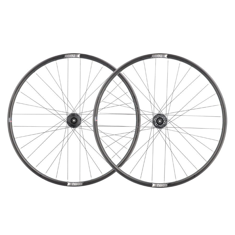 ROUE VTT 29" (PR) BLOCAGE JANTE NOIR MACH1 NEO. MOY. SHIMANO M475 DISQUE 6T. 9/10/11V