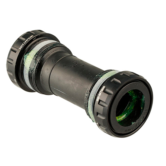 CUVETTE/BOITIER PEDALIER A VISSER VTT SHIMANO BB-MT801 DEORE XT